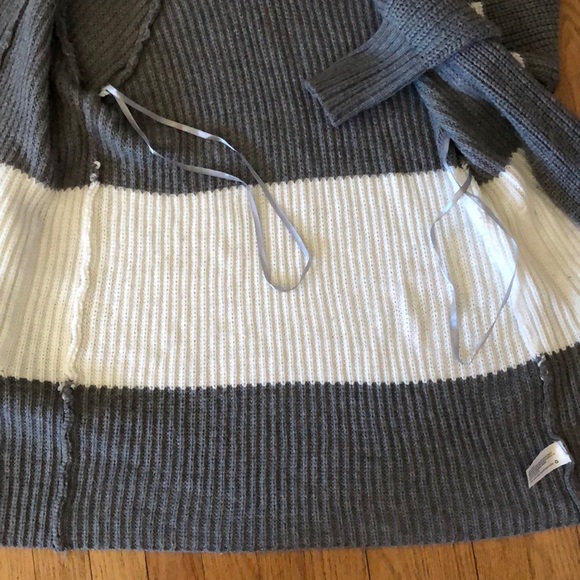 A new day hooded cardigan - Picture 5 of 6